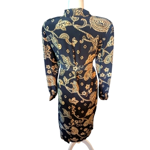 vtg 100% Silk Dress Black/ Gold Paisley Scroll self Belt Button Front Dress Sz 4 - Picture 3 of 10